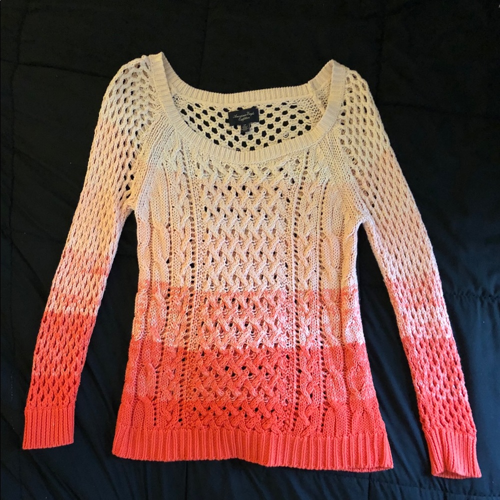 American Eagle Pink Sweater Small Two tone, ombré Valentine’s Day